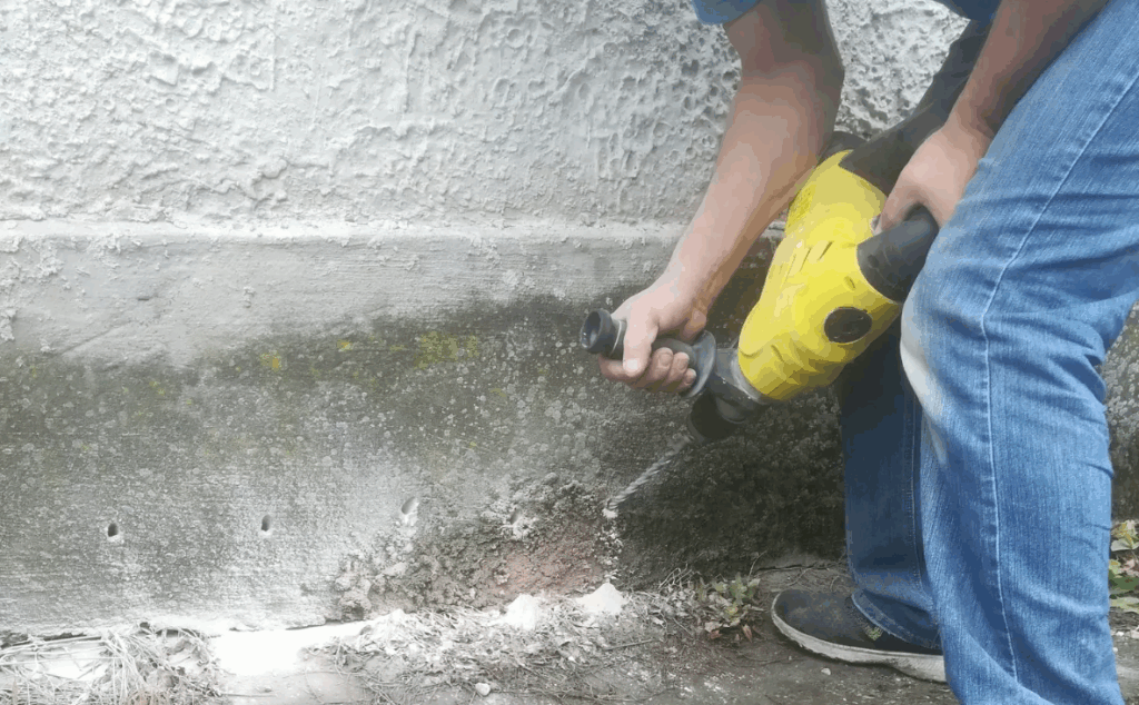 felázott fal vízszigetelés, injektálás, salétromos fal, felázott falak